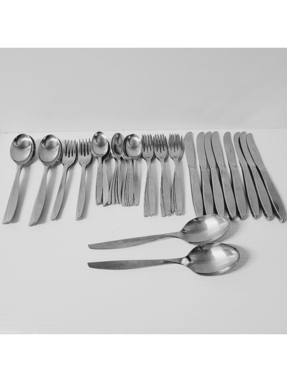 Insico Scope 50 PC Mid Century Modern Stainless Flatware Retro Twist Handles